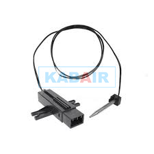 RE313761 - Air Temperature Sensor Probe - John Deere Tractors | Kabair ...
